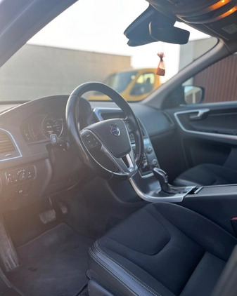 Volvo XC 60 cena 82999 przebieg: 120000, rok produkcji 2015 z Kielce małe 37